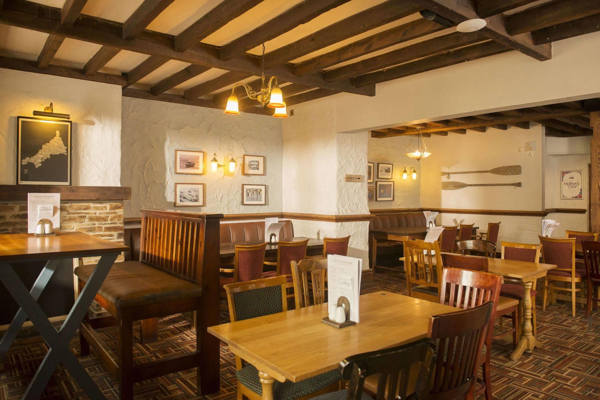 The Old Custom House Hotel Padstow Exterior photo